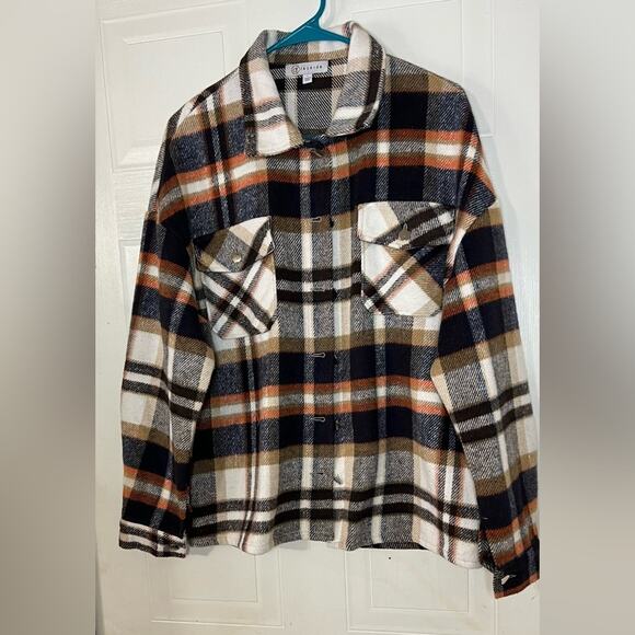 𝅺WOMAN’S button down shirt - Picture 1 of 4